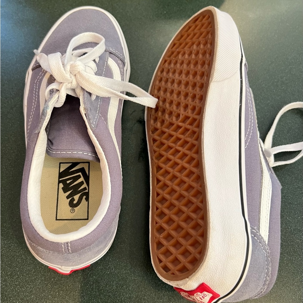 Vans - Picture 3 of 3